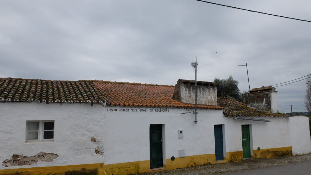 Reforma na Aldeia posto médico