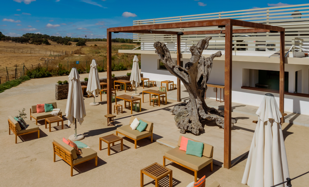 Alojamento - esplanada